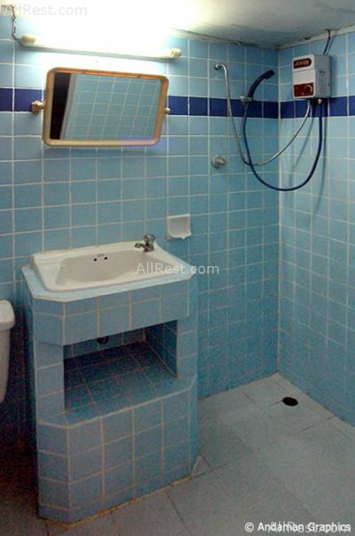 Expat Hotel 13